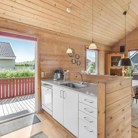 2 Bedroom In *