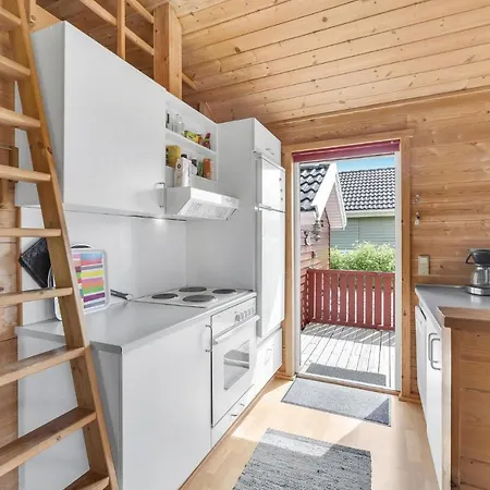 2 Bedroom In *